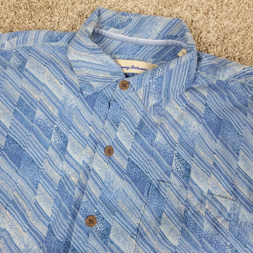 Tommy Bahama Mens Large Blue Hawaiian Short Sleeve 100% Silk Coconut Button
